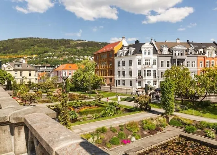 Dinbnb I Historical Building I 50m To Museum *